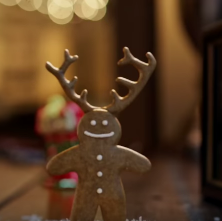 gingerbread man with antlers